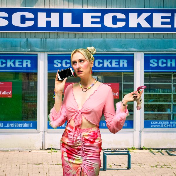 Datei:Beate Sperrmüll.jpg